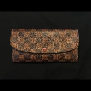 Louis Vuitton Emilie Wallet